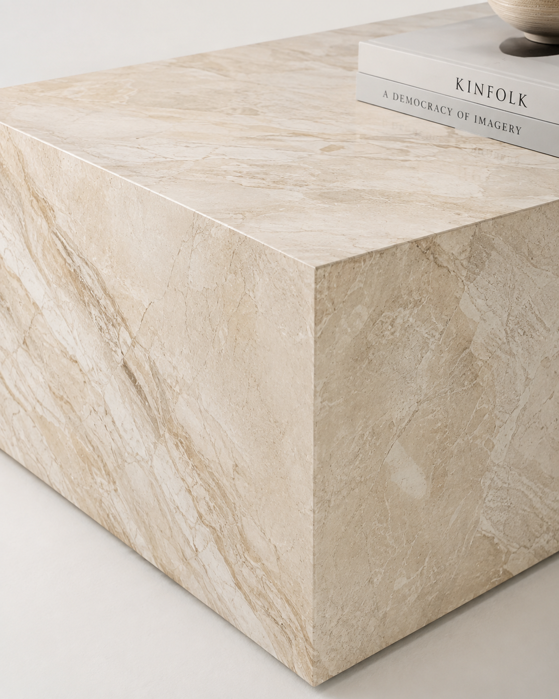 CALA marble coffee table - image 9